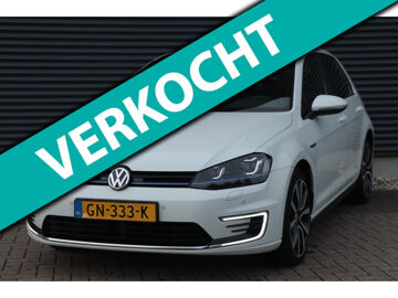 Volkswagen Golf 1.4 TSI GTE | PANO - ACC - DCC - NAP - VOL!