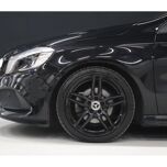 Mercedes-Benz A-klasse 160 AMG Sport Edition [CAMERA, AMG STOELEN, LED, 18" LM, FLIPPERS, STOELVERWARMING, BLUETOOTH, NIEUWSTAAT]