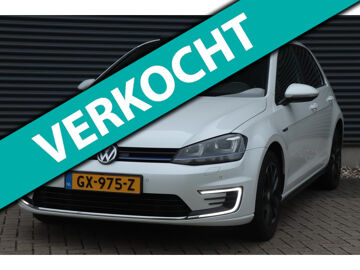 Volkswagen Golf 1.4 TSI GTE | LEDER - PANO - LANE ASSIST - VOL!