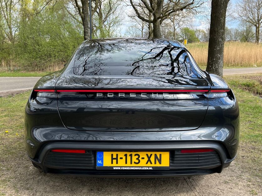 Porsche Taycan 4S Performance Accu Plus | NL Auto | 1e Eigenaar | InnoDrive | Bose | Pano | Sven 0492588980 Whatsapp 0492-588988 Sven 0492588980 Whatsapp 0492-588988