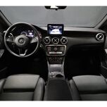 Mercedes-Benz A-klasse 160 AMG Sport Edition [CAMERA, AMG STOELEN, LED, 18" LM, FLIPPERS, STOELVERWARMING, BLUETOOTH, NIEUWSTAAT]