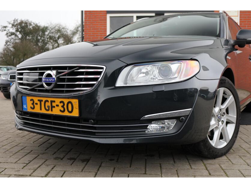 Volvo V70 2.0 D4 Nordic+ | SCHUIFDAK | ADAPCRUISE | LEDER